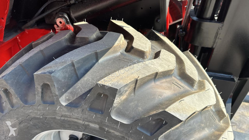 رافعة شوكية لجميع التضاريس Manitou 4x4