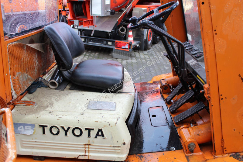 رافعة شوكية لجميع التضاريس Toyota FD 45...