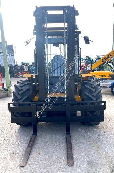 Chariot tout terrain JCB  930