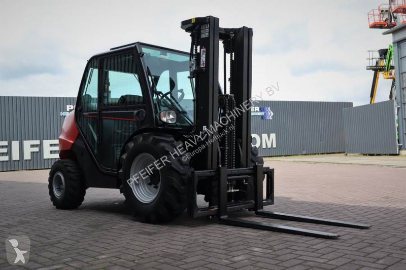 رافعة شوكية لجميع التضاريس Manitou MC25-4 Valid...