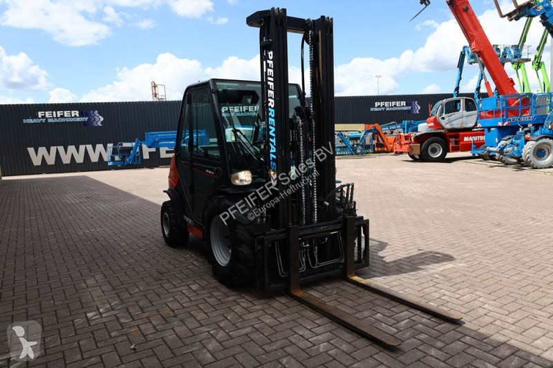 Carretilla todoterreno Manitou MC30-4 Valid...