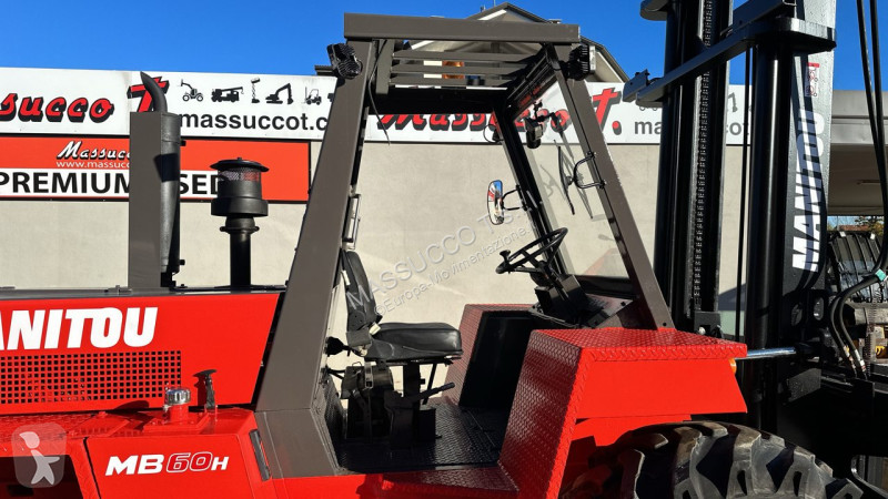 رافعة شوكية لجميع التضاريس Manitou MB60H 4X2