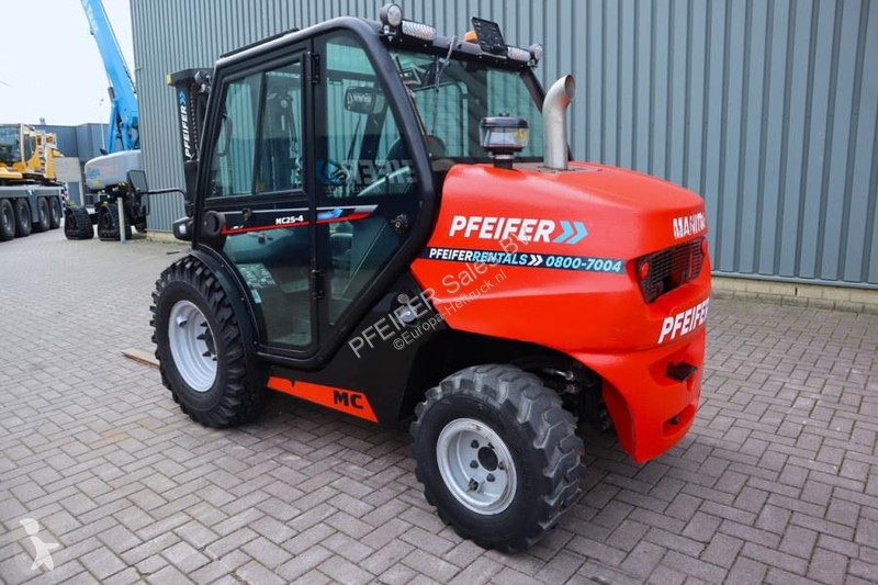 رافعة شوكية لجميع التضاريس Manitou MC25-4 Valid...