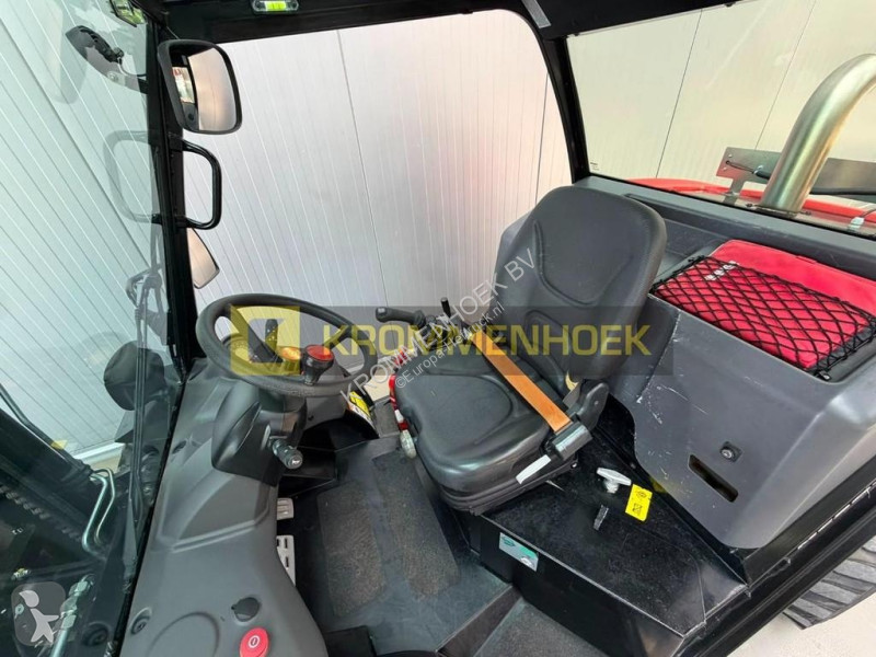 Внедорожный погрузчик Manitou MC 304 ST5