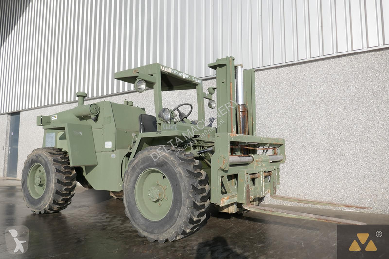 Ruw-terrein heftruck  M4K Ex-army