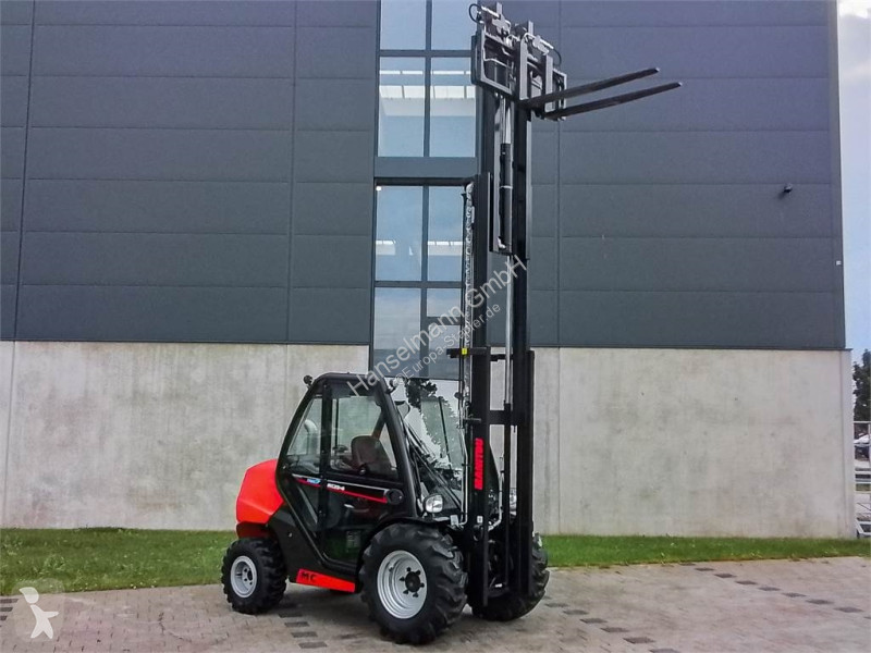 Carretilla todoterreno Manitou MC 25-4