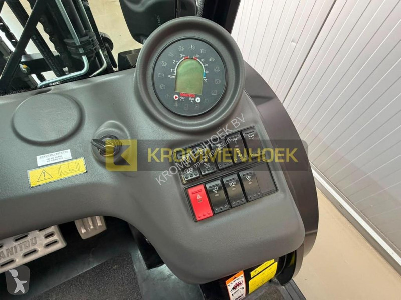 Внедорожный погрузчик Manitou MC 304 ST5