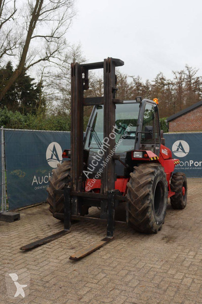 Carretilla todoterreno Manitou 304