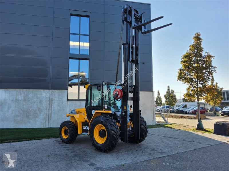 Chariot tout terrain JCB 940-4 SV