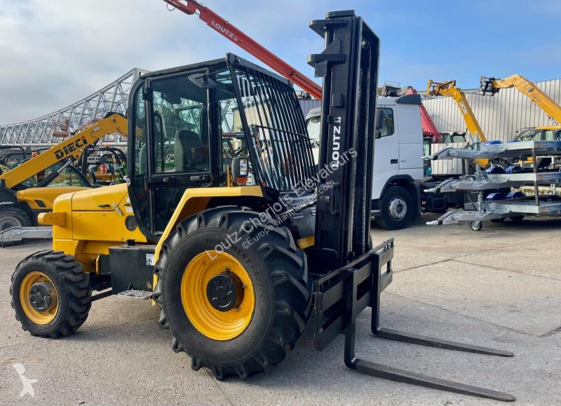 Chariot tout terrain JCB  930