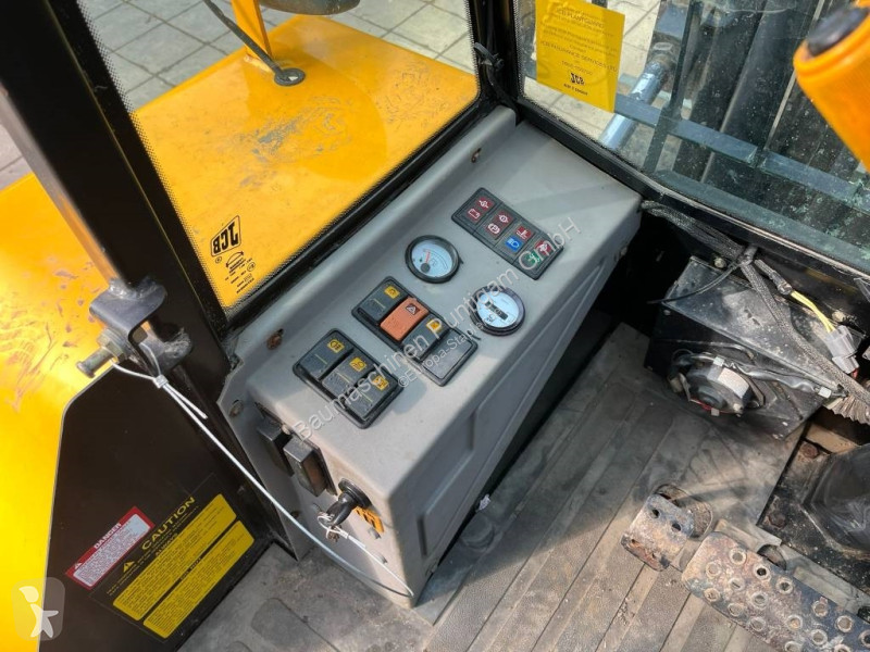 Chariot tout terrain JCB 930