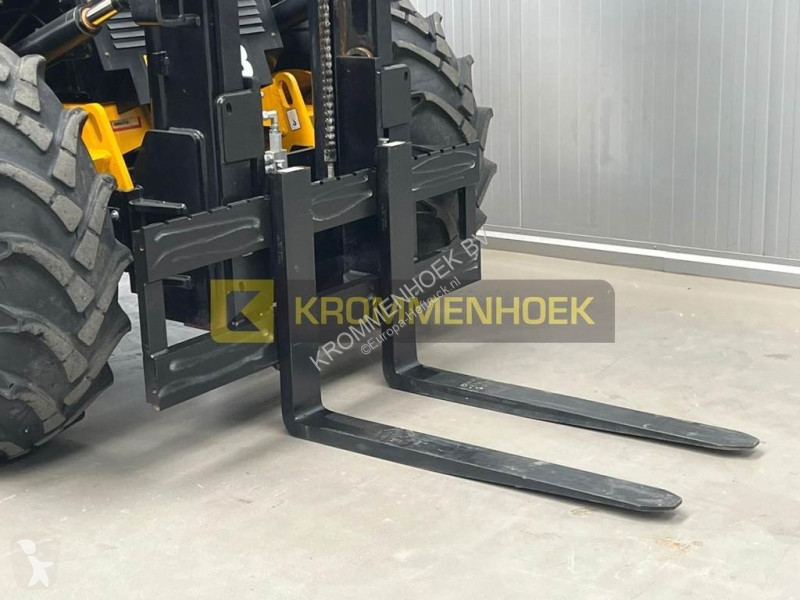 Chariot tout terrain JCB 940