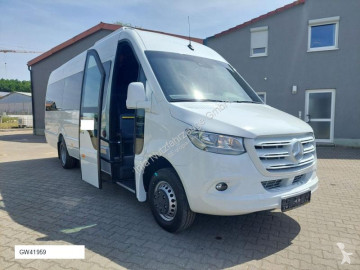 Autobús minibús Mercedes