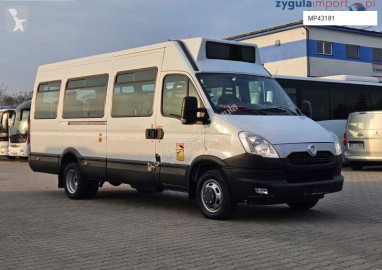 Iveco minibus