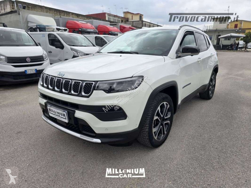 Autobuz COMPASS 4XE LIMITED 2022