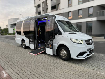 Buss interurban Mercedes ny