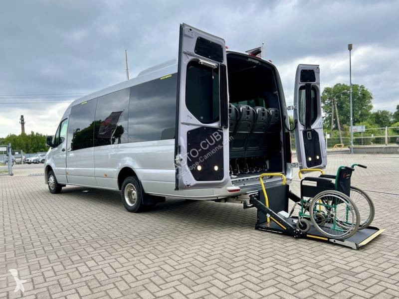 Autobus Mercedes Cuby HD 22+1+1+acenseur...