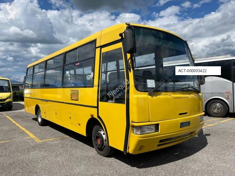 Autobús Iveco Cacciamali