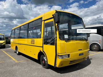 Autobús Iveco Cacciamali