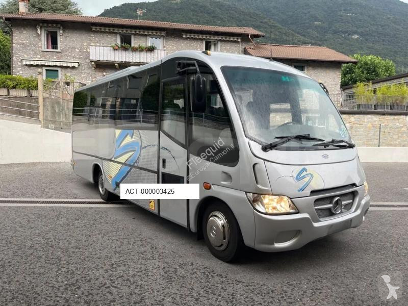 Autobuz Mercedes MB 818 S