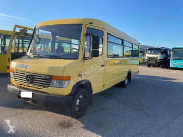 Autobús de línea Mercedes