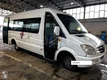 Autobús minibús Mercedes
