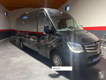 Bus interurbant Mercedes