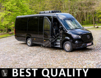 باص Mercedes جديد