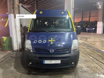 Autobús minibús Nissan