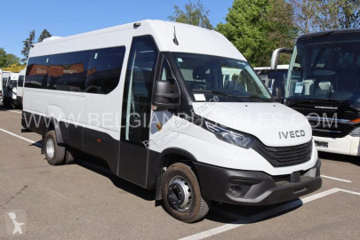 Autobús minibús Iveco nuevo