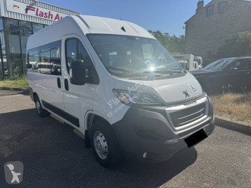 Autobús minibús Peugeot