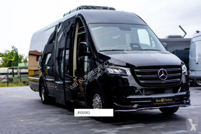 Autobús minibús Mercedes nuevo