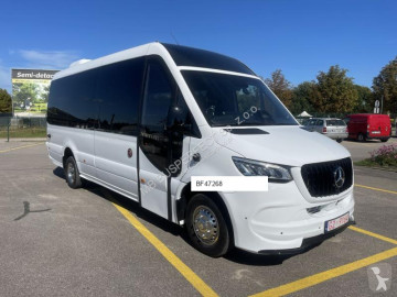 Autobús minibús Mercedes nuevo