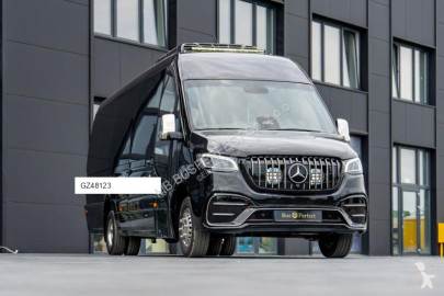 Autobus interurbain Mercedes neuf