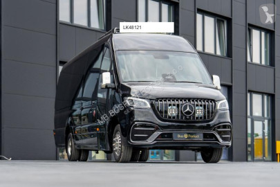 Autobus interurbain Mercedes neuf