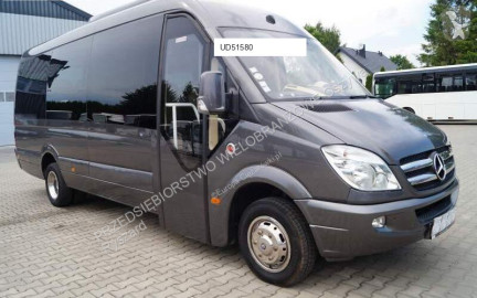 Autobús minibús Mercedes