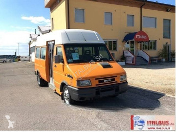 Autobús de línea Iveco