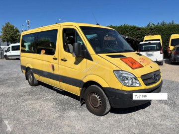 Autobus minibus Mercedes