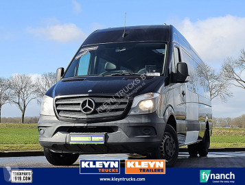 Minibus Mercedes