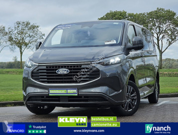 Ford minibus