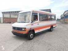 Mercedes Midi-Bus 709 D