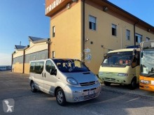 Opel VIVARO minibús usado