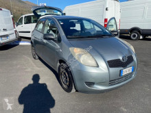 Minibus Toyota TOTOTA YARIS