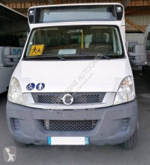 Iveco APTINEO minibus usado