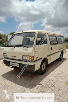 Minibús Mazda E2200