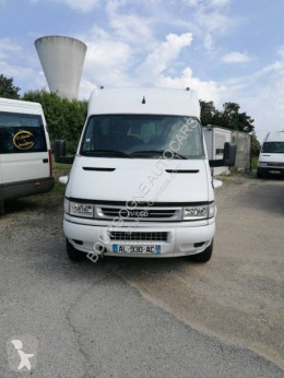minibus Iveco