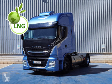 Traktor Iveco