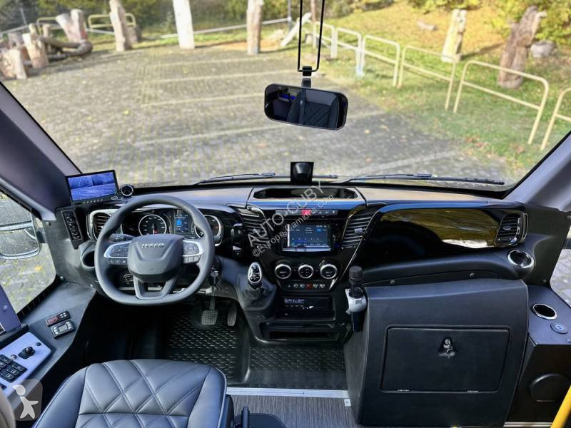 Furgoneta Iveco Cuby C70, 7.9m 27+1+1+ acenseur