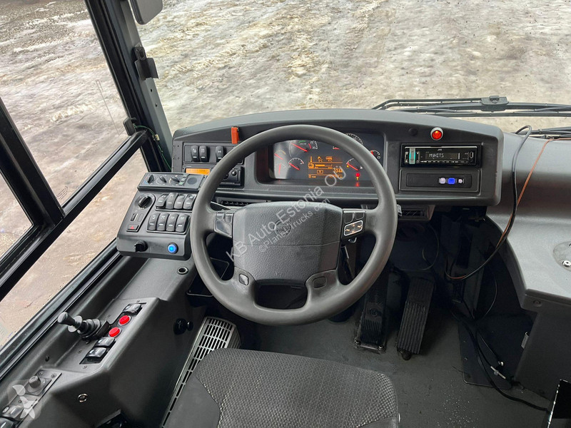 Autobuz Volvo BRLH 7700 HYBRID 4x2 FOR PARTS...