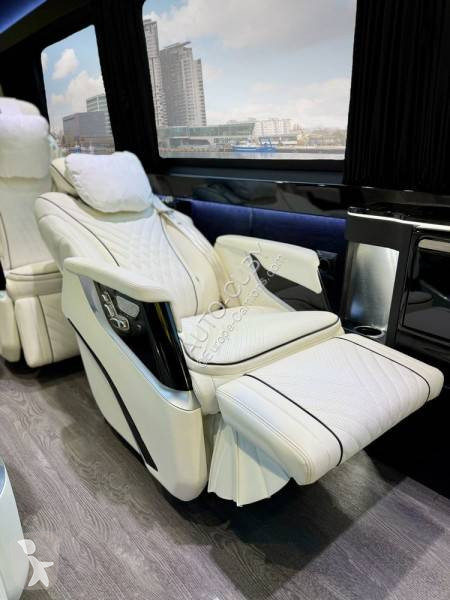 Autobus Mercedes Cuby 11+1 VIP Line